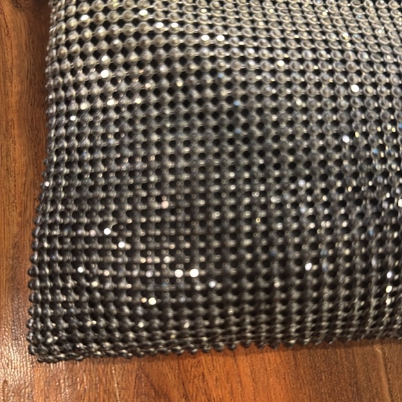 Chain mesh purse, hombre silver to black. - Picture 2 of 7